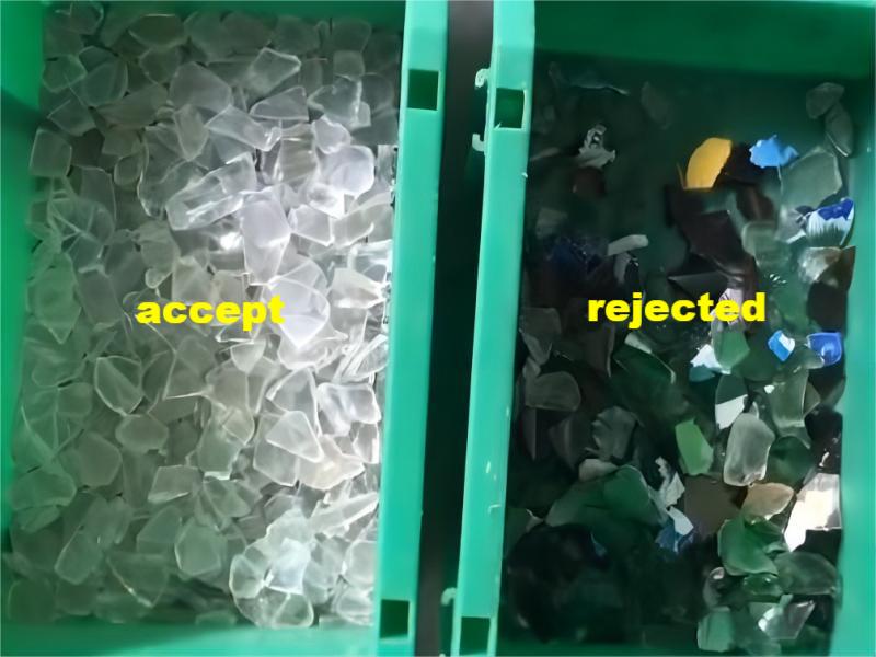 Clasificador de color de desecho utilizado para clasificar vidrio reciclado triturado